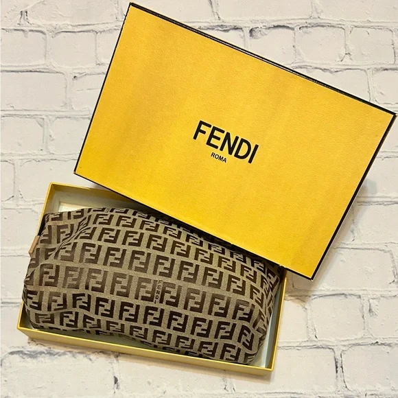 Fendi Zucca Brown Canvas Monogram Zipper Pouch & Fendi Box (EUC) - Picture 2 of 12